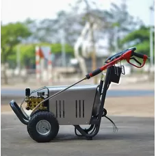 Máy rửa xe siêu cao áp Lutian QK3021C Máy rửa xe siêu cao áp Lutian QK3021C